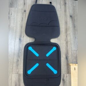 Munchkin Brica Elite seat protector. Prevents child car seat from sliding